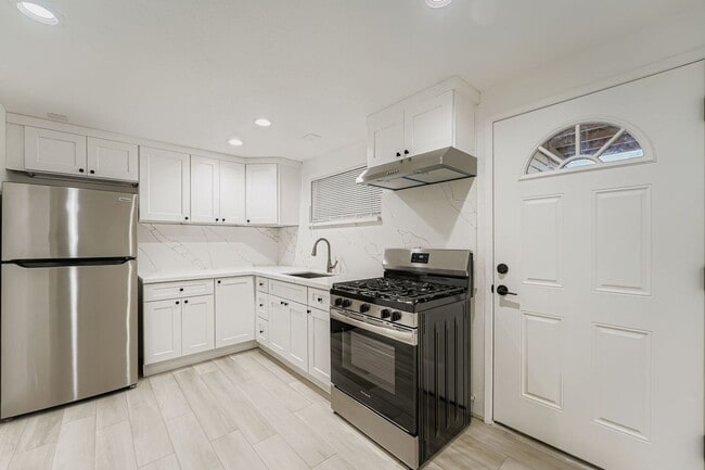 1035 SW 122nd St in Burien, WA - Building Photo - Building Photo