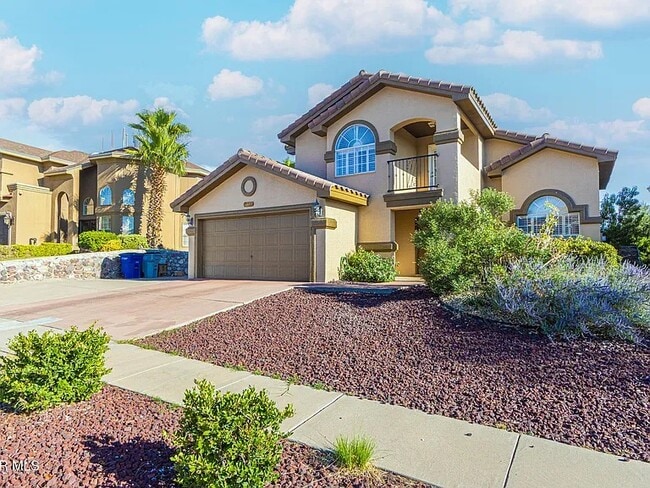 6088 Los Siglos Dr in El Paso, TX - Building Photo - Building Photo
