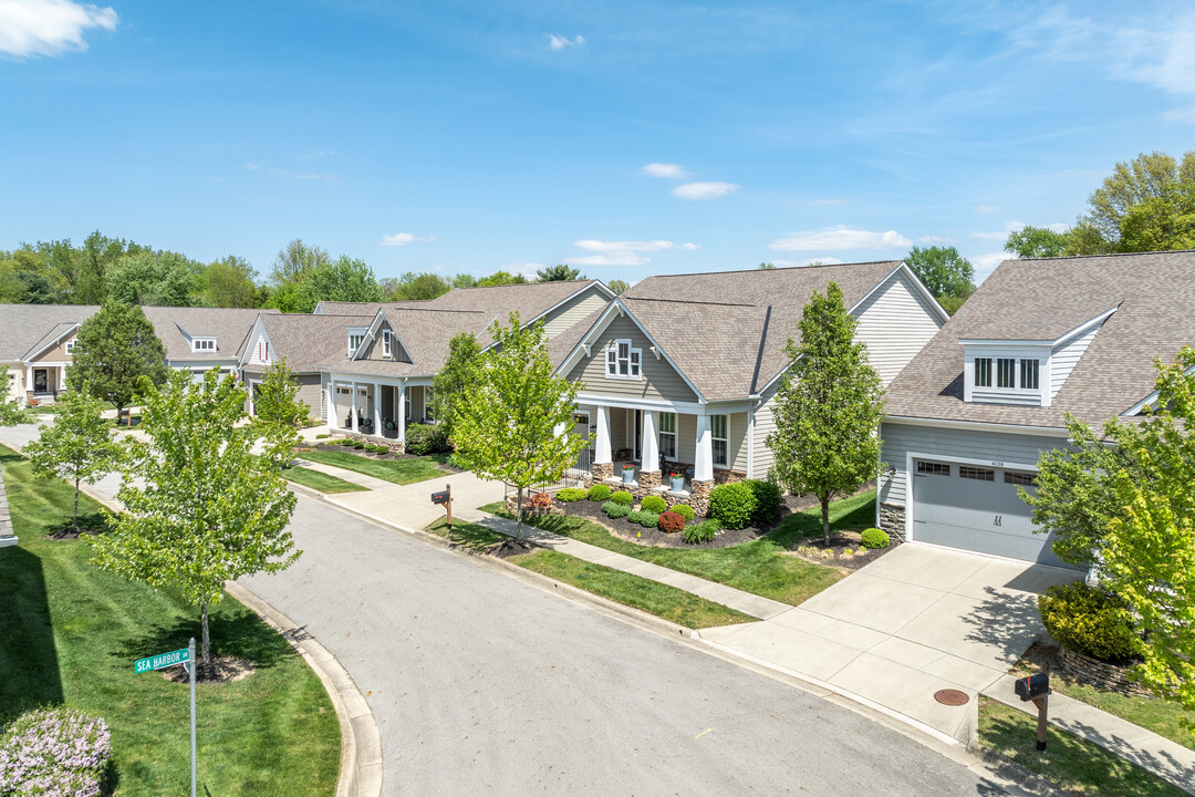 Mystic Pines in Gahanna, OH - Foto de edificio