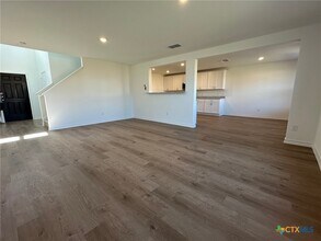 945 Heartseed Ave in New Braunfels, TX - Building Photo - Building Photo