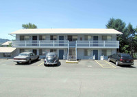 Sunset Manor in Roseburg, OR - Building Photo - Building Photo