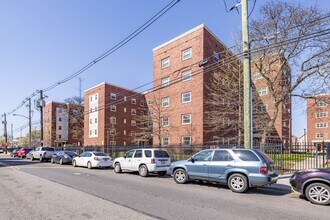 Oakwood Plaza Revitalization in Elizabeth, NJ - Building Photo - Building Photo