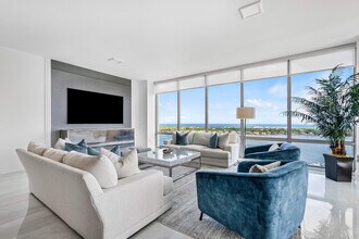 3 Water Clb Wy in North Palm Beach, FL - Building Photo - Building Photo