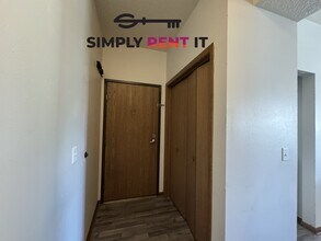 4549 Steinbeck St in Ames, IA - Building Photo - Building Photo