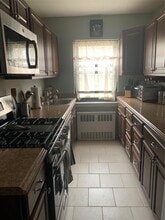 6 Lawrence Dr in White Plains, NY - Building Photo - Building Photo