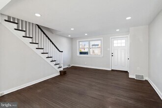 7836 Fayette St in Philadelphia, PA - Building Photo - Building Photo