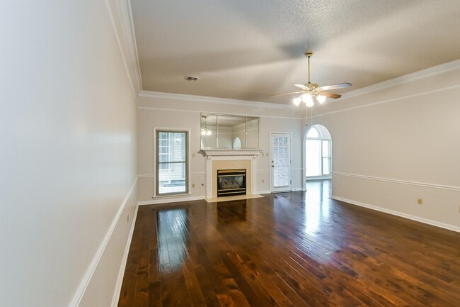 7073 Gleneagles Dr in Memphis, TN - Foto de edificio - Building Photo