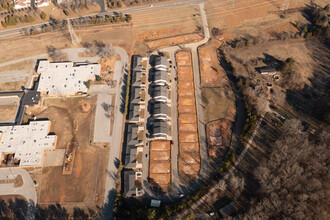 Stonegate Apartments in Loudon, TN - Building Photo - Building Photo