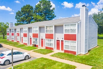 Kings Point Apartments in Richmond, VA - Building Photo - Building Photo