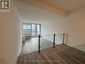 191 Sherbourne St in Toronto, ON - Building Photo - Building Photo