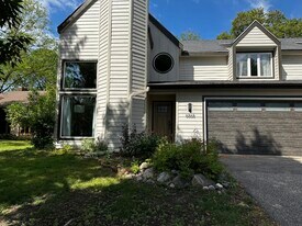 6868 Stonewood Ct in Eden Prairie, MN - Building Photo