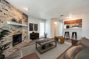 Ridgecrest in Denton, TX - Building Photo