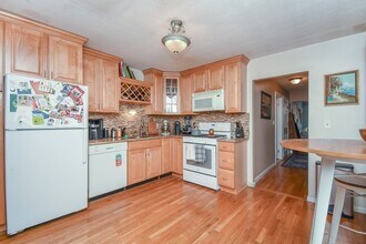 99 Bartlett St in Boston, MA - Building Photo - Building Photo