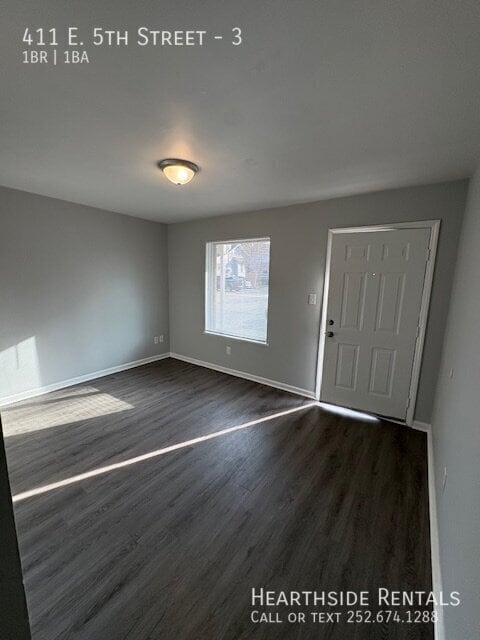 411 E 5th St in Greenville, NC - Foto de edificio - Building Photo