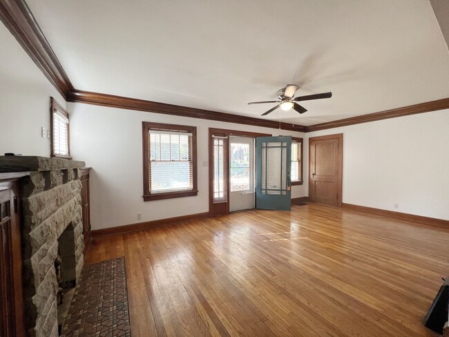 842 Barnett Ave in Kansas City, KS - Building Photo - Building Photo