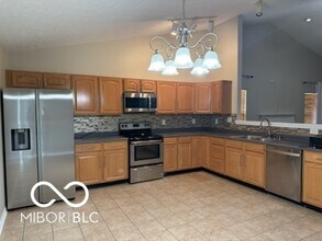 10450 Lookout Ln in Indianapolis, IN - Building Photo - Building Photo