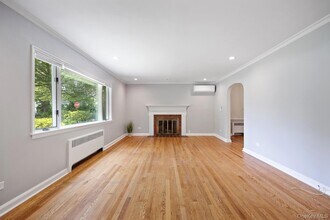 1 Blackthorn Ln in White Plains, NY - Building Photo - Building Photo