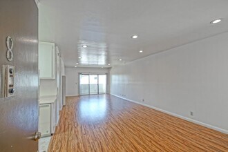 1652 W. 204th Street in Torrance, CA - Building Photo - Interior Photo