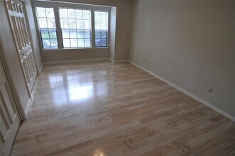 13121 New Boston Bend in Austin, TX - Foto de edificio - Building Photo