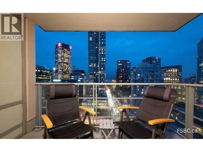 535 Smithe St in Vancouver, BC - Building Photo - Building Photo