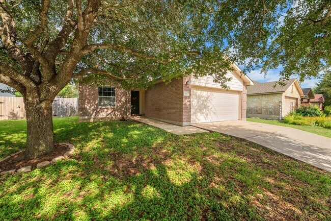 626 Goldenrod St in Kyle, TX - Building Photo - Building Photo