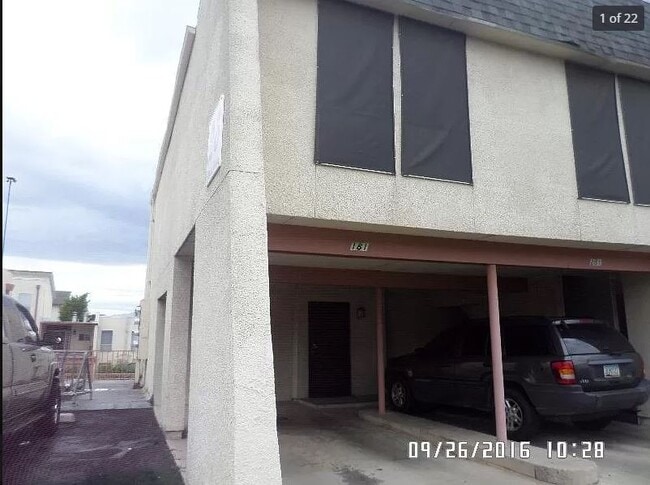 property at 1600 N Wilmot Rd