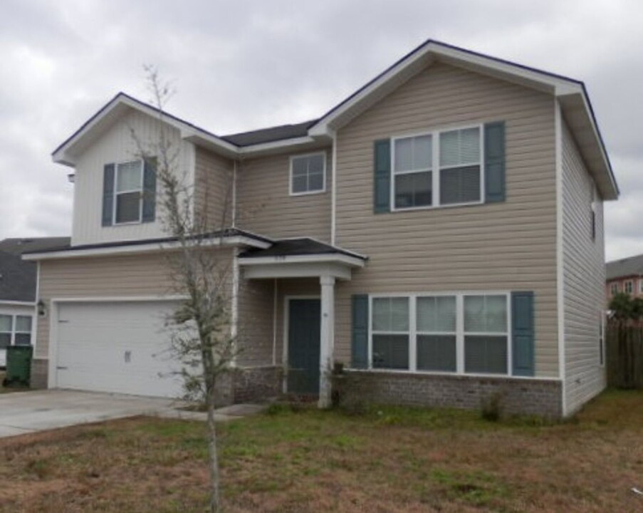 579 Burke Dr in Hinesville, GA - Building Photo