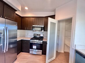 28076 East Dr in Canyon Lake, CA - Building Photo - Building Photo