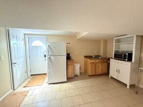 8714 Edmonston Rd in Berwyn Heights, MD - Building Photo - Building Photo