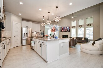 3430 Majestic Pne Ln in Rosenberg, TX - Building Photo - Building Photo