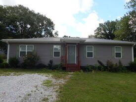 104 Leah Dr in Pendleton, SC - Building Photo