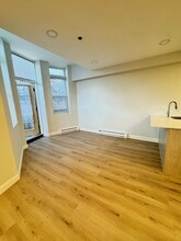 65 Saint Botolph St, Unit 3 in Boston, MA - Building Photo - Building Photo