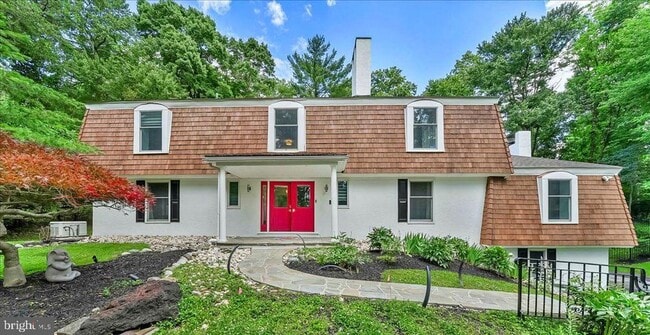 482 Gypsy Ln