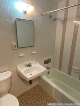 46 S Huntington Ave, Unit 24 in Boston, MA - Building Photo - Building Photo