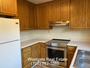 8315 Lasalle Ave in Cotati, CA - Building Photo - Building Photo