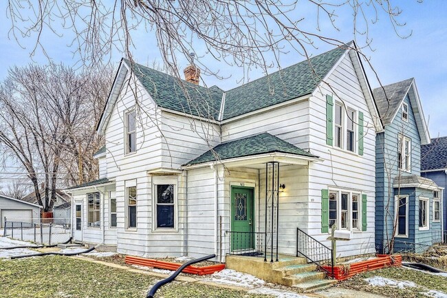 911 Sims Ave in St. Paul, MN - Building Photo - Building Photo