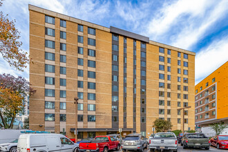 Americana Centre Condo in Rockville, MD - Building Photo - Building Photo