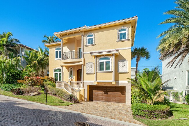 450 Surfside Ln in Juno Beach, FL - Foto de edificio - Building Photo