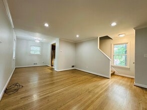 2500 Lake Ave in Cheverly, MD - Building Photo - Building Photo