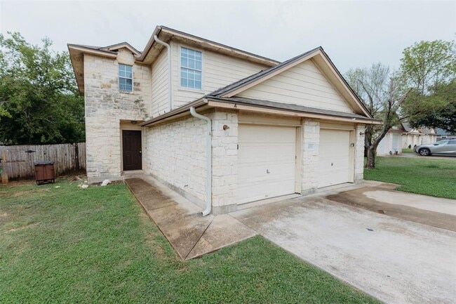 1029 Christopher Ave in Round Rock, TX - Building Photo - Building Photo