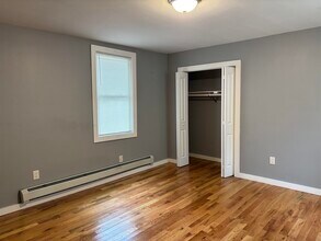 12 Cator Ave in Jersey City, NJ - Building Photo - Building Photo