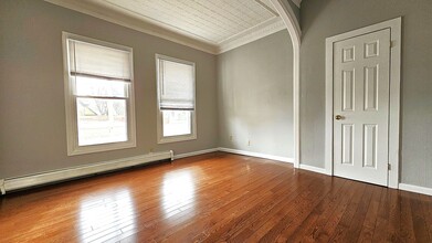 158 Main St in Winooski, VT - Foto de edificio - Building Photo