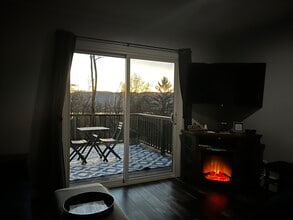 328 Balmville Ln, Unit Hudson River View in Newburgh, NY - Foto de edificio - Building Photo