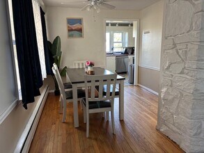 93 Seaside Ave in Guilford, CT - Building Photo - Building Photo