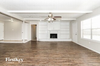 22519 Rockgate Dr in Spring, TX - Building Photo - Building Photo