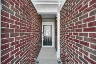 2260 Horseshoe Cir in Naperville, IL - Building Photo - Building Photo