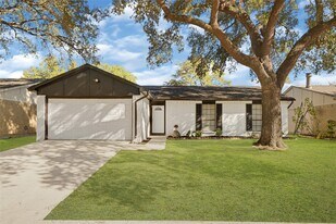 4350 Kacee Dr in Houston, TX - Building Photo