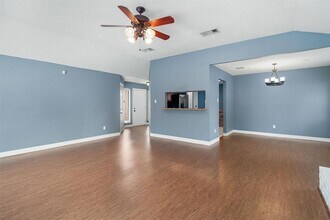 2790 Wood Hollow Dr in League City, TX - Building Photo - Building Photo