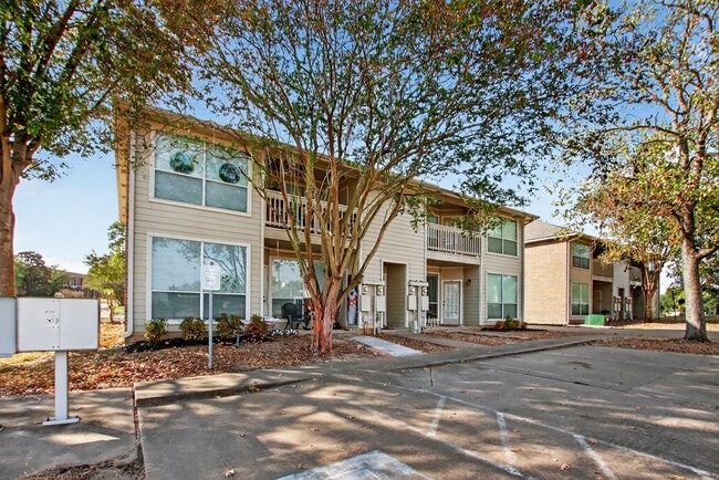 Stone Hill in Brenham, TX - Building Photo - Building Photo