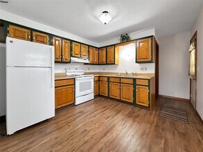 211 Walnut St in Edinboro, PA - Building Photo - Building Photo